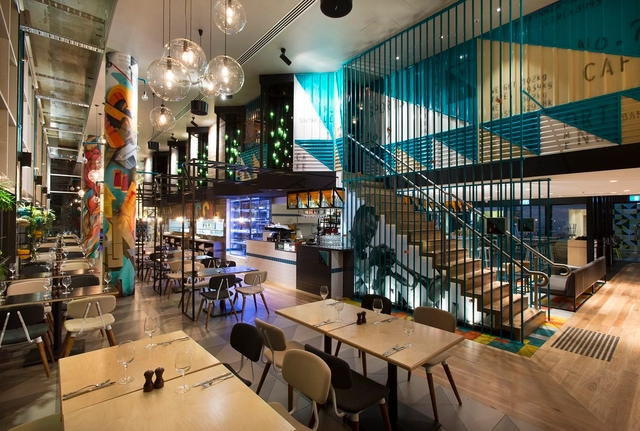 Bluetrain / Studio Equator - Café, Mesas, Sillas, Iluminación