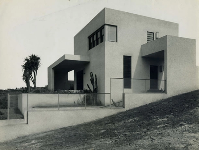 Clássicos da Arquitetura: Casa Modernista da Rua Itápolis / Gregori Warchavchik - Casas, Fachada, Porta