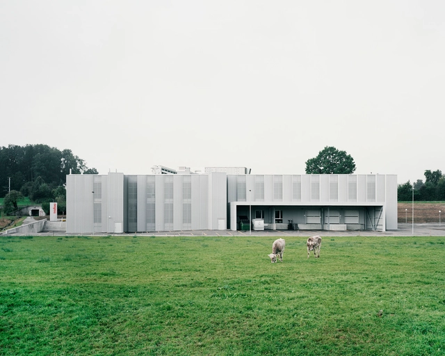 Trafag / e2a - Edificio De Oficinas