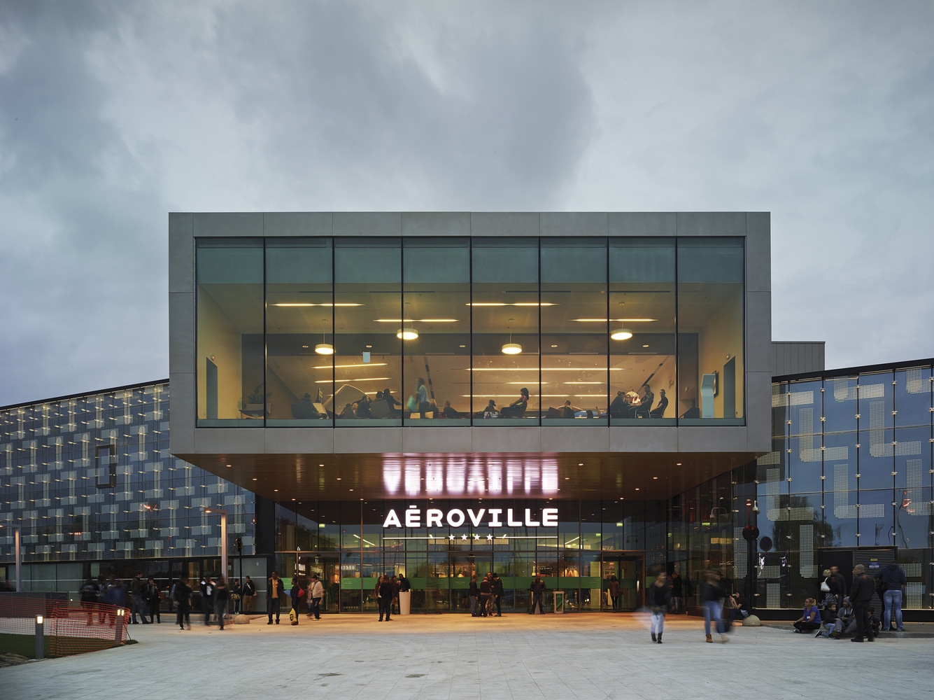 Vans aeroville on sale