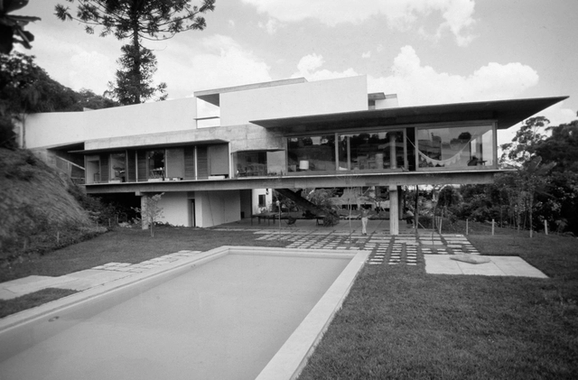 Clássicos da Arquitetura: Residência Liliana e Joaquim Guedes - Casas, Fachada