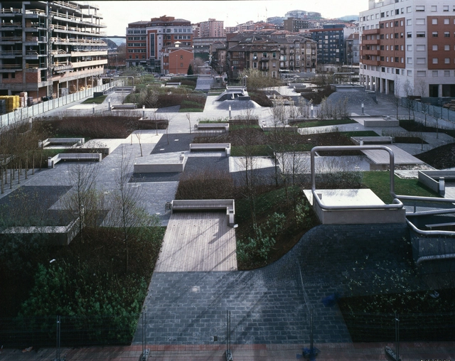 Desert Plaza In Barakaldo / NO.MAD  - Plaza