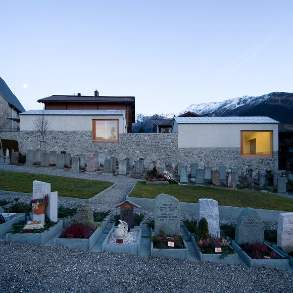 Ampliación de la Iglesia de St. James / Michael Meier Marius Hug Architekten - Cementerio