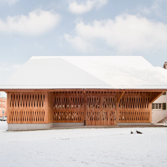 Casa con Granero / Michael Meier Marius Hug Architekten - Casas