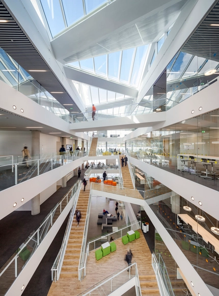 VUC Syd / AART Architects + ZENI Architects - Escuelas