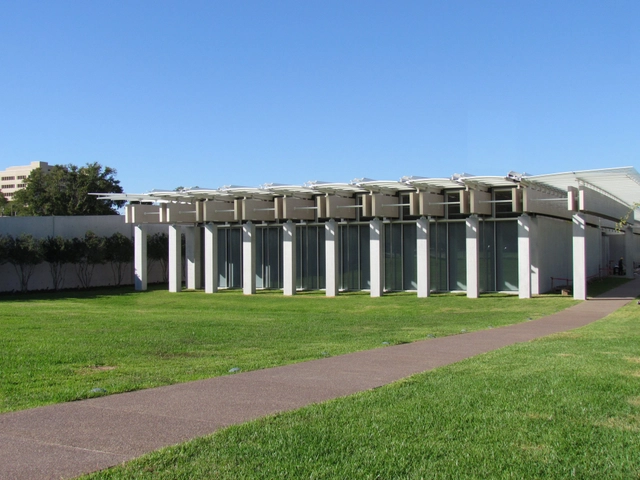 Piano Takes on Kahn at Kimbell Museum Expansion - Cultural Architecture
