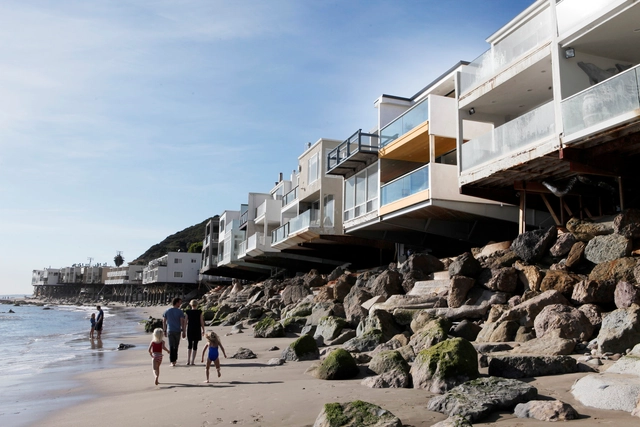 Vivir junto al mar / Minarc - Renovación