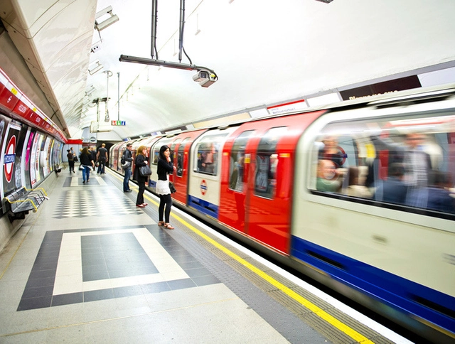 Londres calefaccionará sus viviendas reciclando el calor del Metro de la ciudad - Imagen Principal