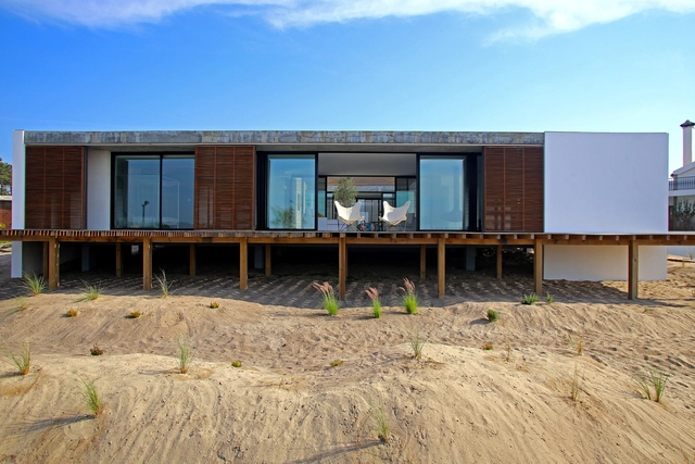 Casa do Pego / Pedro Ferreira Pinto - Houses, Facade