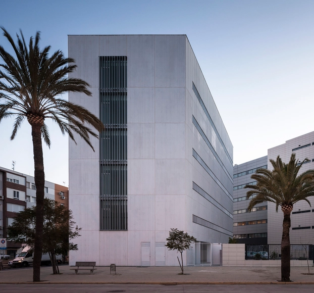 New SPEE Headquarters In Huelva / UNIA Arquitectos - Institutional Buildings, Facade