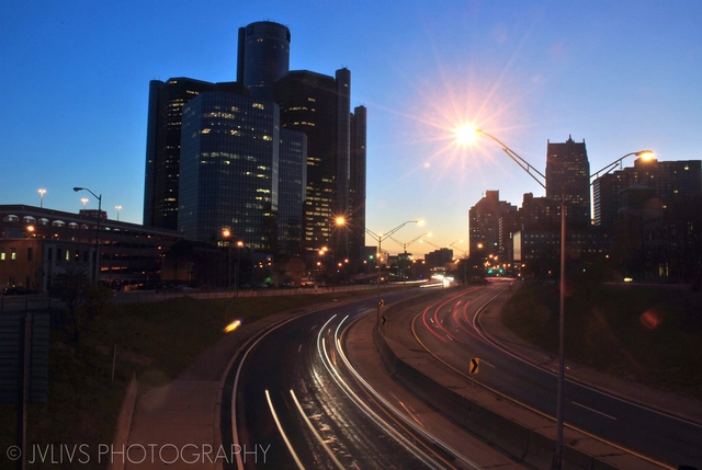 Detroit pretende converter uma de suas rodovias em uma rua para pedestres - Imagem de Destaque