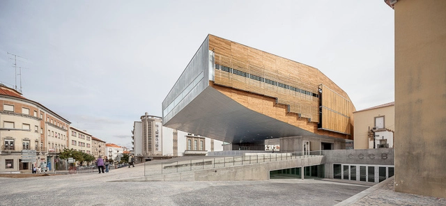 Centro Cultural en Castelo Branco / Mateo Arquitectura - Centro Cultural