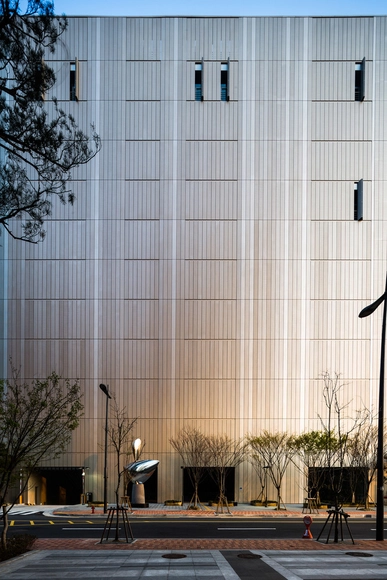 Dragonfly / iArc Architects - Centro De Observación