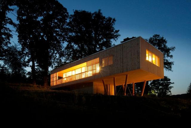 Casa bajo los Robles / Juri Troy Architects - Casas