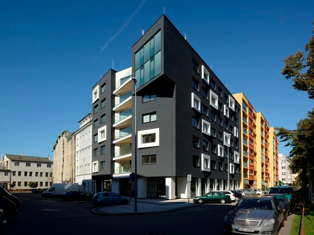 Casa de estufdiantes K Botiči / Schindler Seko - Edificio De Oficinas