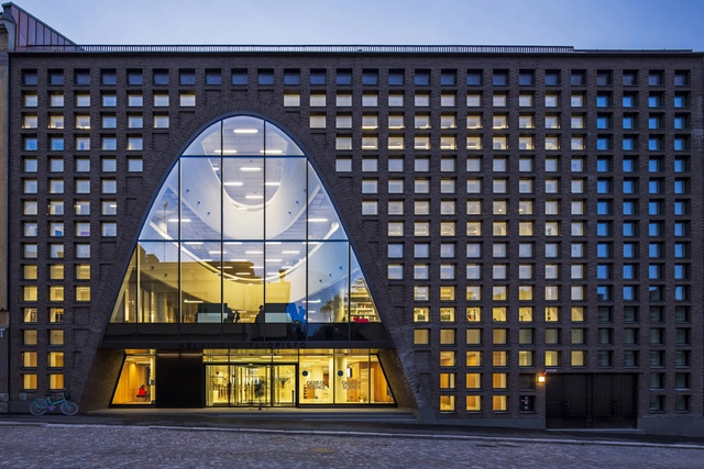 Biblioteca da Universidade de Helsinki / Anttinen Oiva Architects - Bibliotecas