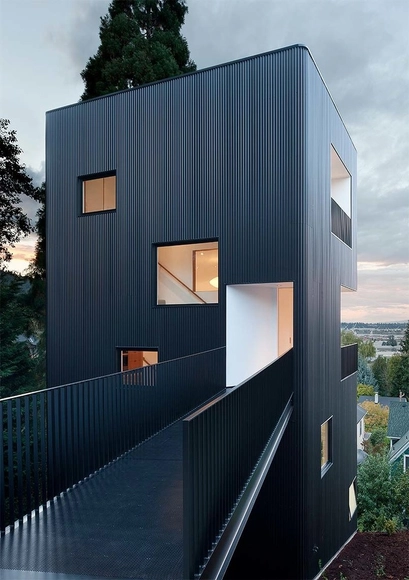 Tower House / Benjamin Waechter Architect - Casas