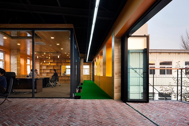SCL – Laboratorio Creativo de Seúl / Hyunjoon Yoo Architects - Arquitectura De Oficinas