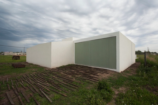 Cisura House / Manuel Cucurell + Sebastián Virasoro - Houses