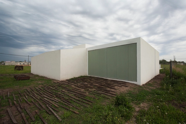 Casa Cisura / Manuel Cucurell + Sebastián Virasoro - Casas