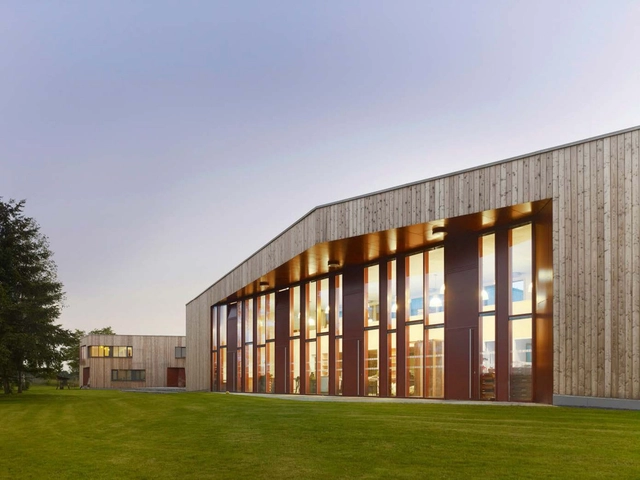 Centro Internacional de Juventud en Oberschleißheim  / ATELIER 30 - Centro Para La Juventud
