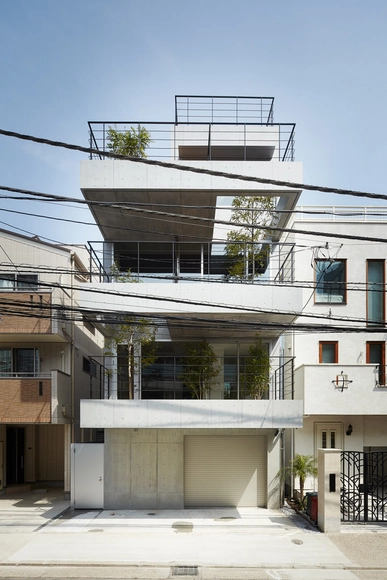 Balcony House / Ryo Matsui Architects Inc - Casas