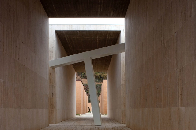 Extensión del Cementerio de Gubbio / Andrea Dragoni + Francesco Pes  - Remodelaciones