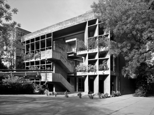 Clásicos de Arquitectura: Edificio de la Asociación de Propietarios de Mill / Le Corbusier - Edificios Institucionales