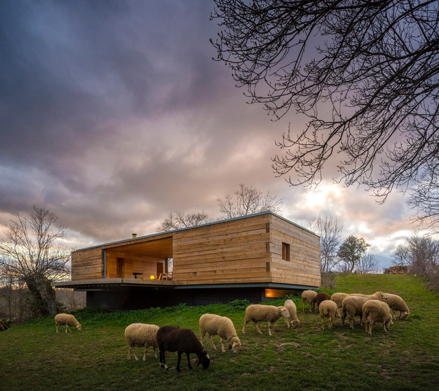Casa B / ch+qs arquitectos - Casas