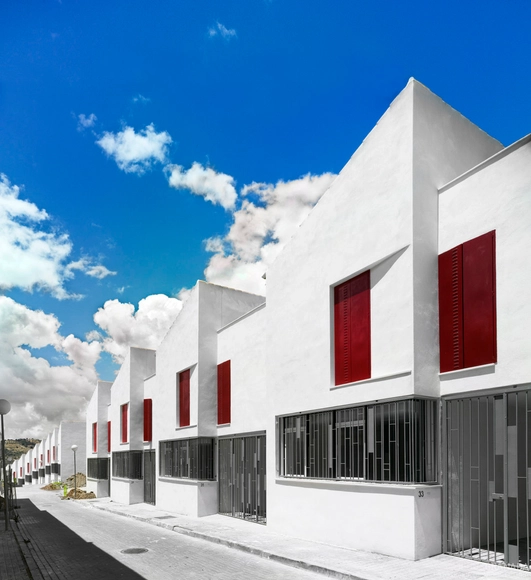 18 habitações sociais em Iznajar / Gabriel Verd Arquitectos - Habitação Coletiva