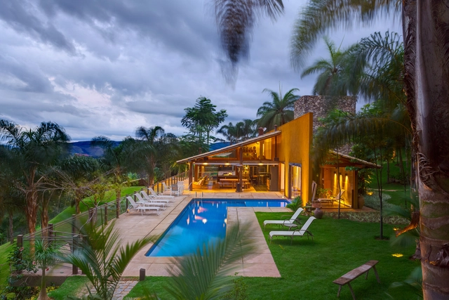 Casa de Campo em Macacos / Ana Cristina Faria + Maria Flávia Melo - Casas, Jardim, Fachada, Escada