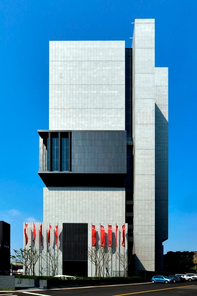Oficinas Central HVW / Hsuyuan Kuo Architects & Associates - Edificio De Oficinas