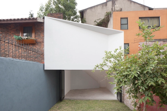 Mini Studio  / FRENTE arquitectura  - Ateliê