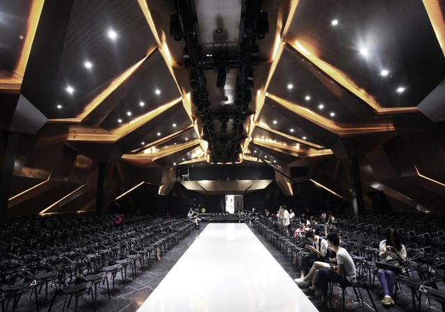 The Suit  / AnLstudio - Diseño De Interiores