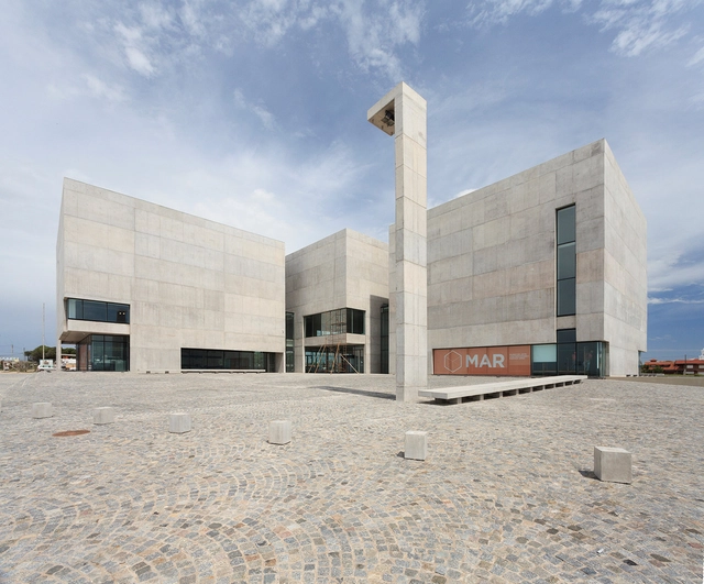 Museu de Arte Contemporânea de Buenos Aires / Monoblock - Museu