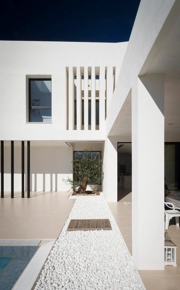 Casa Avilés-Ramos / Ceres A+D - Casas