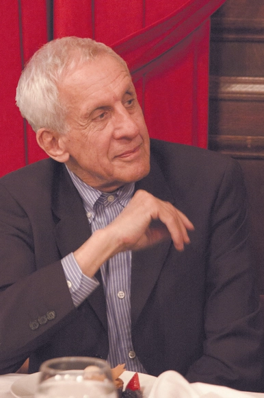 Kenneth Frampton receberá Prêmio Carreira da Trienal de Lisboa e dará duas conferências em Portugal - Imagem de Destaque