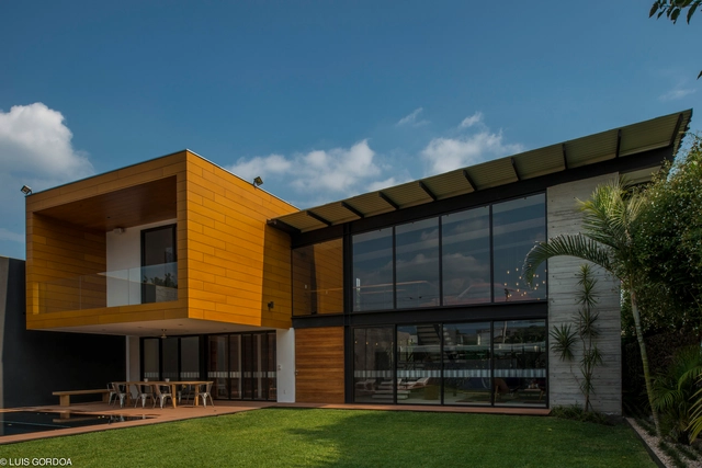 Casa ALD  / SPACE - Casas