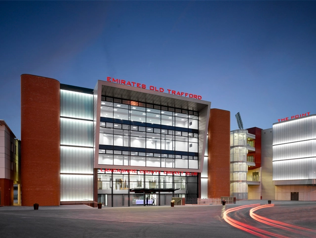 Emirates Old Trafford / BDP Professions - Estadios