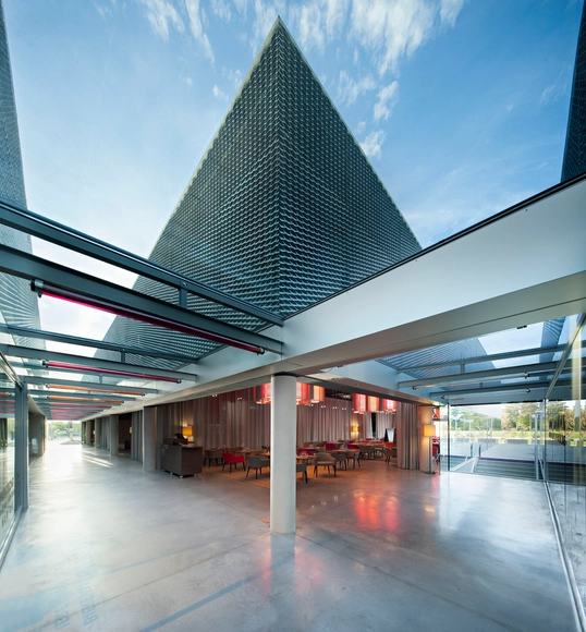 Casino Montrond-les-Bains / DATA architectes - Casino