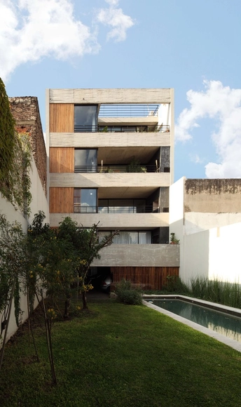 Dos Patios / Florencia Rausch + Susana Barra + Barbara Moyano - Apartamentos