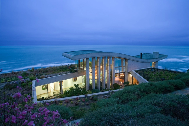 Residencia en Papudo / Raimundo Anguita  - Casas