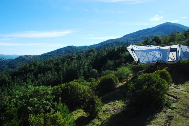 Ciclismo Sin Fin / Rodrigo Cáceres Céspedes - Instalaciones Y Estructuras, Bosque