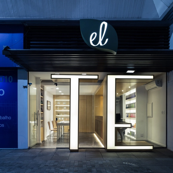 El Té – Casa de Chás /  Sbardelotto Arquitetura + Mariana Bogarin - Cafeterias, Porta, Fachada, Pilar