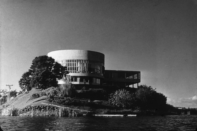 Clásicos de Arquitectura: Casino de Pampulha / Oscar Niemeyer - Casino