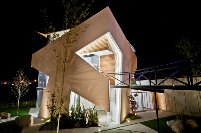 Residencia 2QBO / lineaarquitectura.mx - Casas, Fachada, Barandas, Escaleras