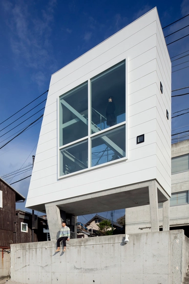Casa Ventana / Yasutaka Yoshimura Architects - Casas