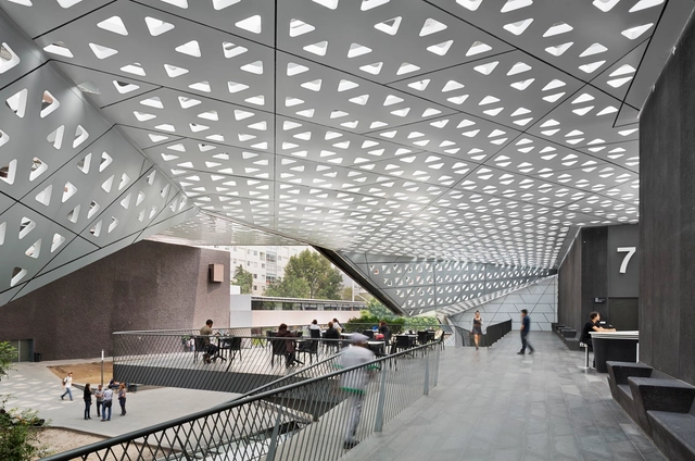 Cineteca Nacional Siglo XXI / Rojkind Arquitectos - Comunidad