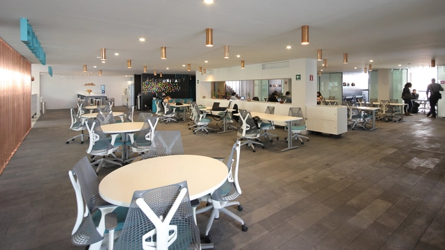 Impact HUB DF / Ludens - Interiores De Oficina, Mesas, Sillas