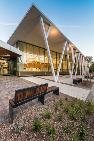 Centro Cívico y Comunitario de Walkerville / JPE Design Studio - Centro Comunitario